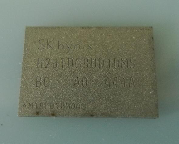 Hynix 16GB flash memory